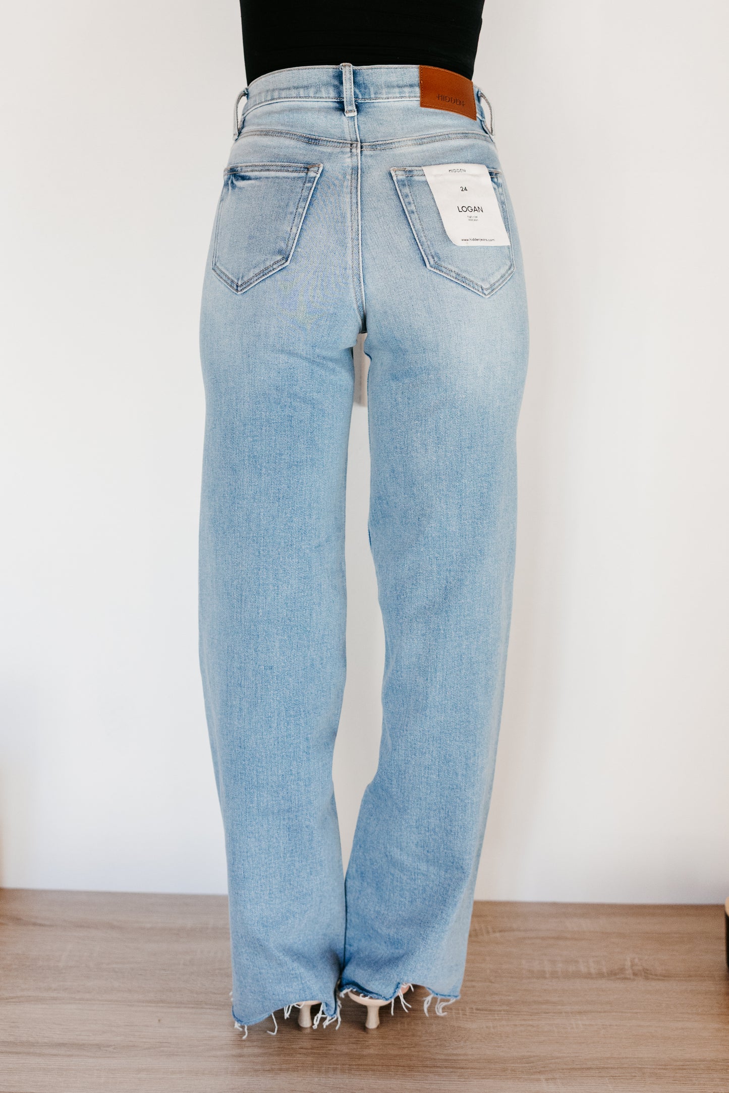 Hidden Logan High Low Hem Stretch Dad Jean