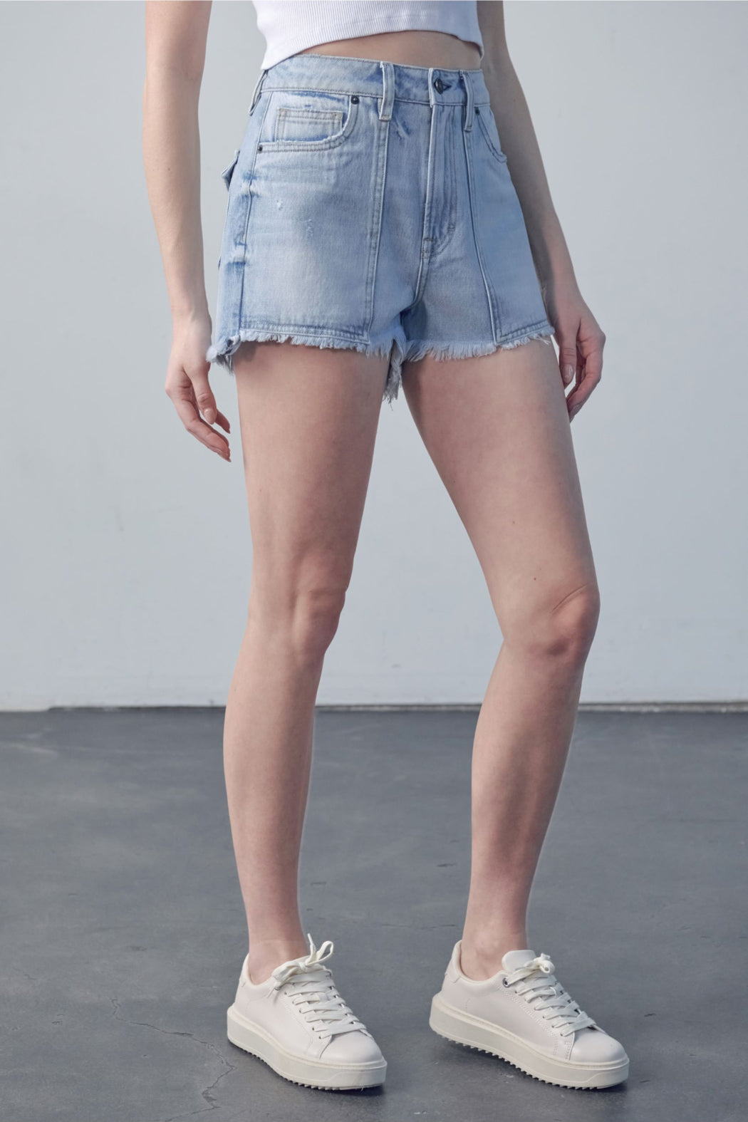 Hidden Sofie Exposed Pocket Mom Short