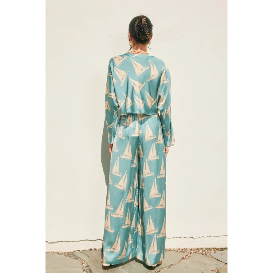 Dress Forum Coastal Reverie Batwing Long Sleeve Cropped Top