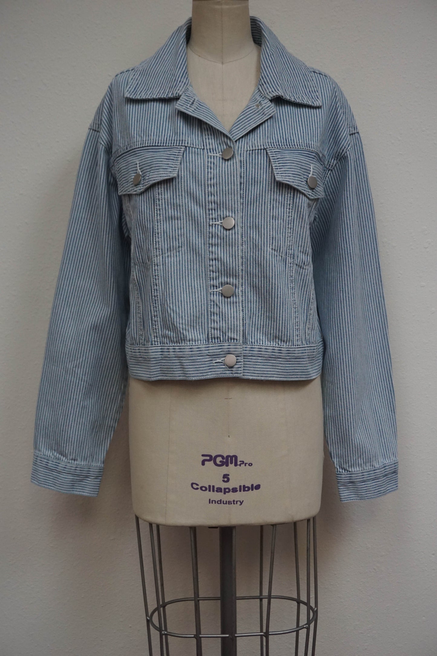 Hem & Thread Loose-fit Denim Jacket