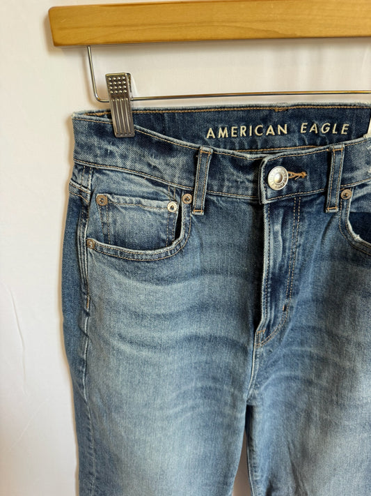 American Eagle 90s Boyfriend Jeans