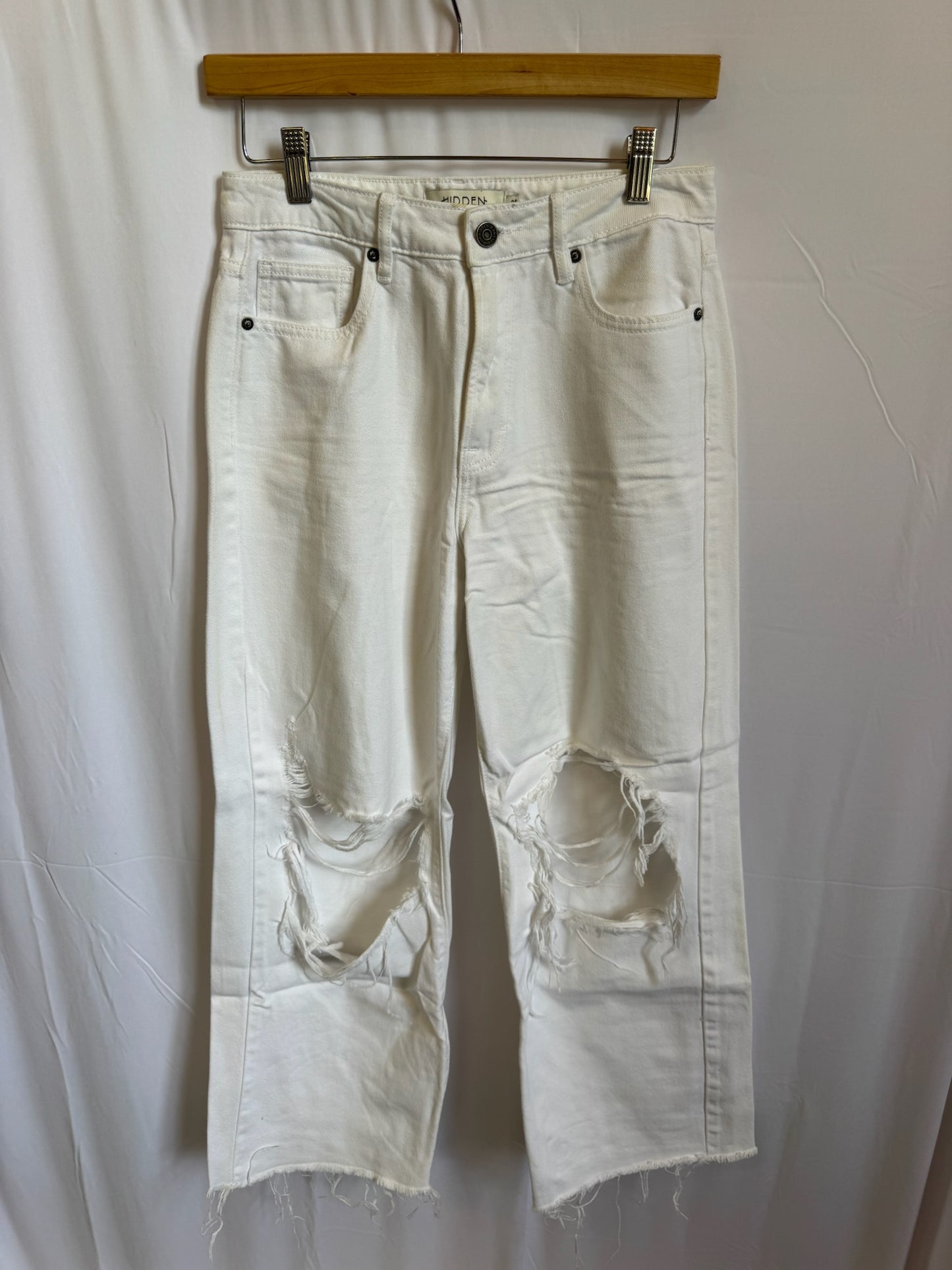Hidden Distressed Crop Jeans