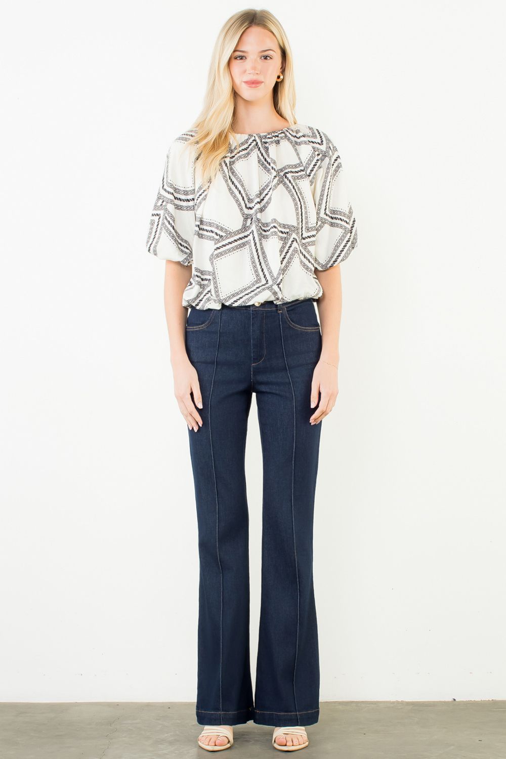 THML Short Sleeve Pattern Flowy Top