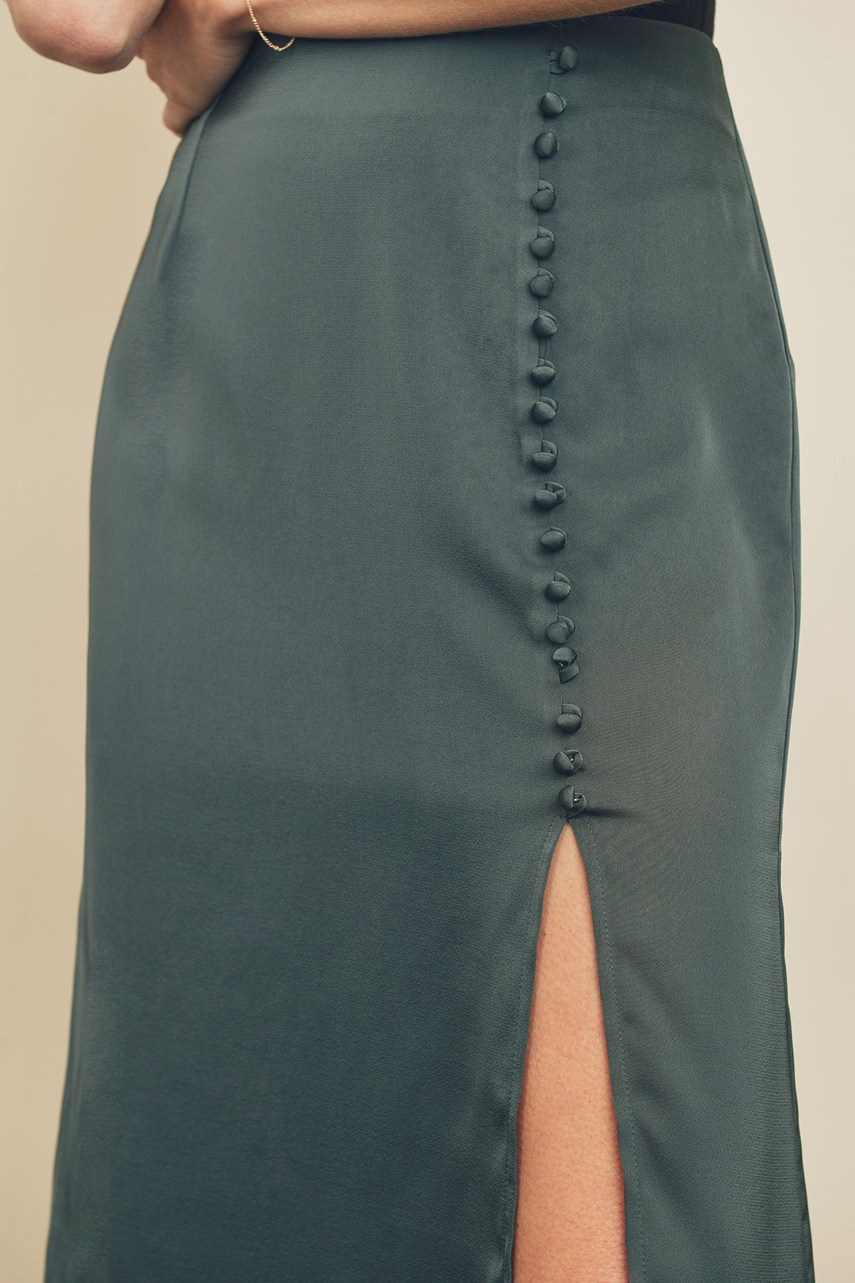 Satin Button Detail Ruffled Midi Skirt